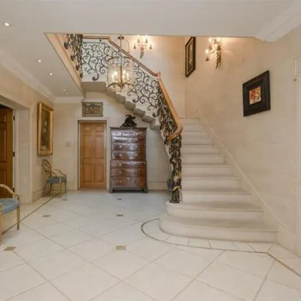 Image 7 - Church Hill, London, SW19 7BN, United Kingdom - House for rent