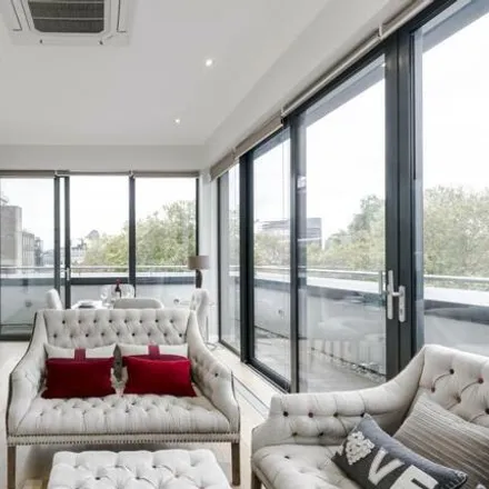 Image 4 - 280 High Holborn, London, WC1V 6EA, United Kingdom - Apartment for rent