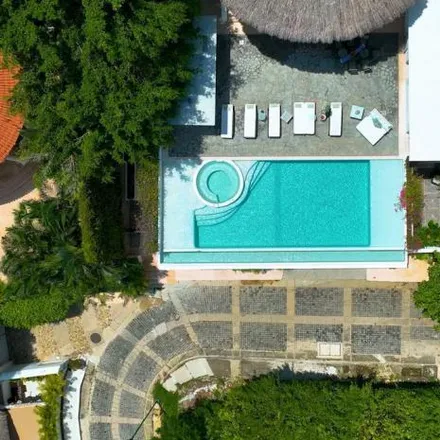 Buy this 5 bed house on Avenida del Mar in Fraccionamiento Las Brisas, 39300 Acapulco