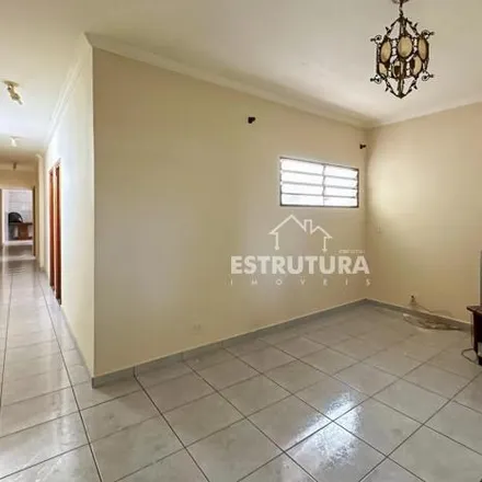 Rent this 3 bed house on Avenida 17 in Rio Claro, Rio Claro - SP