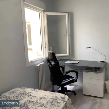 Rent this studio room on Calle de Fernández de los Ríos in 57A, 28015 Madrid