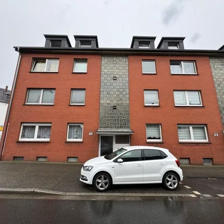 Rent this 4 bed apartment on Osterfelder Straße 5 in 46236 Bottrop, Germany