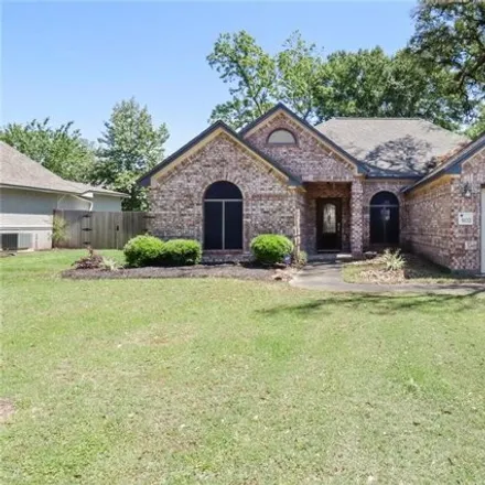 Buy this 3 bed house on 596 That Way in Lake Jackson, TX 77566
