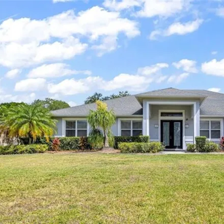 Buy this 5 bed house on 1672 Taylor Ridge Loop in Kissimmee, Florida