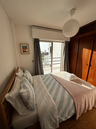 Image 4 - Rua Moita Macedo, 2825-837 Almada, Portugal - Apartment for rent