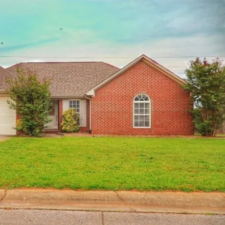 Buy this 3 bed house on 2324 Camden West in Muscle Shoals, AL 35661