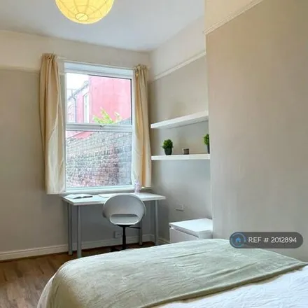 Image 7 - Garmoyle Road, Liverpool, L15 5AD, United Kingdom - Townhouse for rent