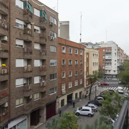 Image 3 - Calle de la Batalla del Salado, 49, 28045 Madrid, Spain - Apartment for rent