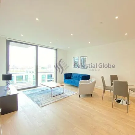 Image 6 - Neroli House, Piazza Walk, London, E1 8FU, United Kingdom - Apartment for rent