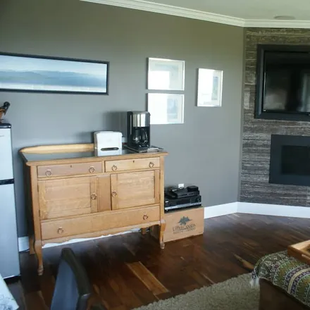 Image 2 - Nanoose Bay, BC, Canada - Apartment for rent
