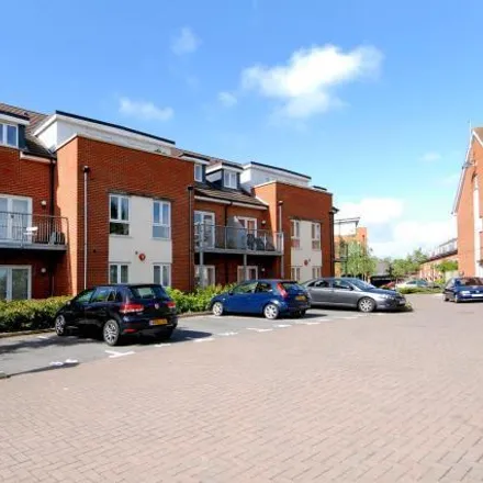 Rent this 2 bed apartment on Gordon Woodward Way in Oxford, OX1 4XL