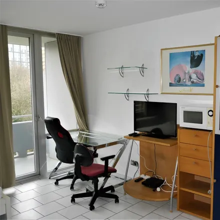 Image 3 - Bremer Straße 17-33, 65760 Eschborn, Germany - Apartment for rent