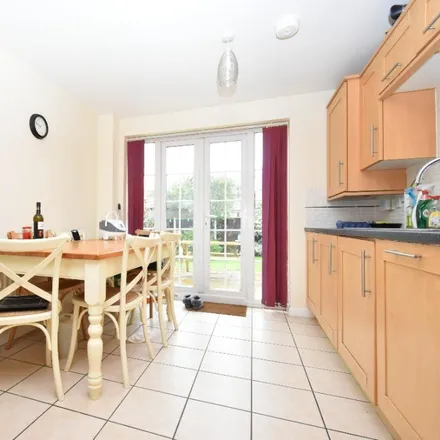 Image 3 - 24 Horn-Pie Road, Norwich, NR5 9PW, United Kingdom - House for rent