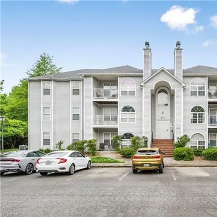 Buy this 2 bed condo on Burke Mill Road in Briarcliff Manor, Winston-Salem