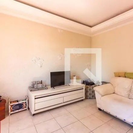 Rent this 4 bed apartment on Rua Itápolis in Jardim Bela Vista, Osasco - SP