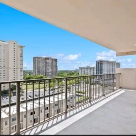 Image 1 - 1601 Northeast 114th Street, Courtly Manor, Miami-Dade County, FL 33181, USA - Condo for rent