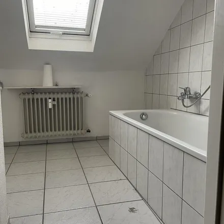 Rent this 2 bed apartment on Schwarzer Weg 4 in 64287 Darmstadt-Ost, Germany