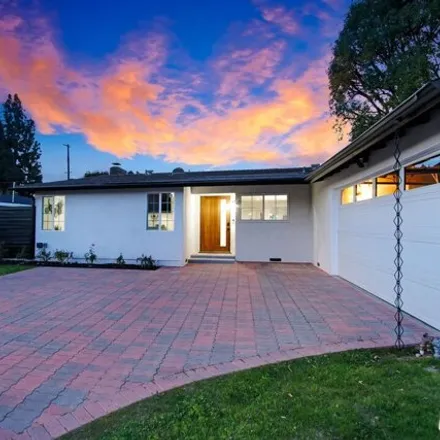 Image 3 - 17555 Stare Street, Los Angeles, CA 91325, USA - House for sale