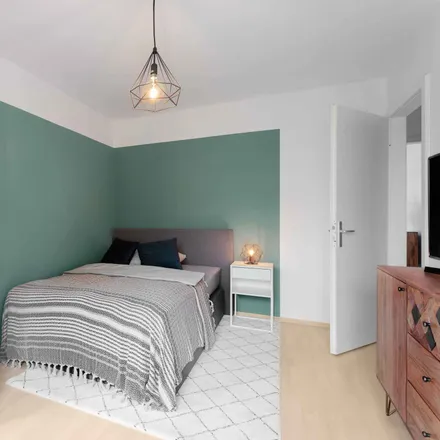 Rent this 4 bed room on milja und schäfa in Sonntagstraße 1, 10245 Berlin