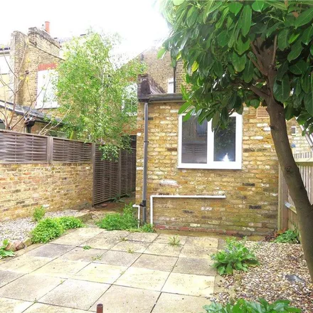 Rent this 4 bed townhouse on Torrens Road in London, SW2 5BP