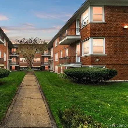 Buy this 2 bed condo on 2599 West McNichols Road in Detroit, MI 48221