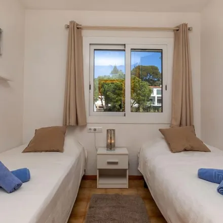 Rent this 3 bed apartment on s'Agaró in Avinguda Platja d'Aro, 17248 Castell d'Aro