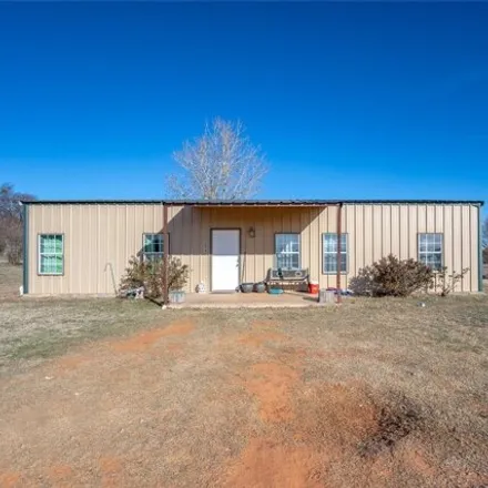 Buy this 3 bed house on 2460 E1322 Road in Grady County, OK 73010
