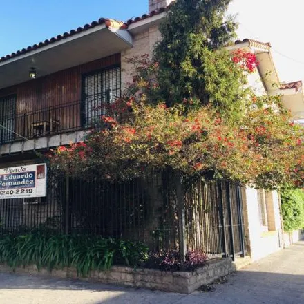 Buy this 5 bed house on Vélez Sarsfield 906 in Partido de Lanús, 1869 Gerli