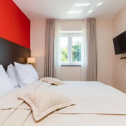 Rent this 2 bed apartment on 6320 Piran / Pirano