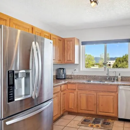 Image 6 - 31 Richland Drive, Los Pinos, Bernalillo County, NM 87059, USA - House for sale