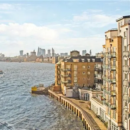 Image 5 - Dundee Wharf, London, E14 8AX, United Kingdom - House for rent