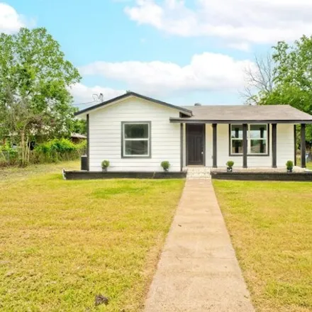 Buy this 3 bed house on 177 Oregon Avenue in Azle, TX 76020