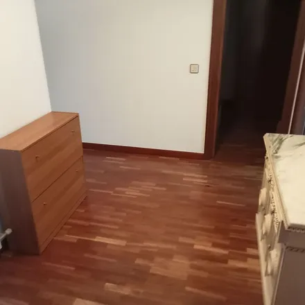 Rent this 3 bed apartment on Pedro Asua kalea/Calle Pedro Asúa in 55, 01008 Vitoria-Gasteiz