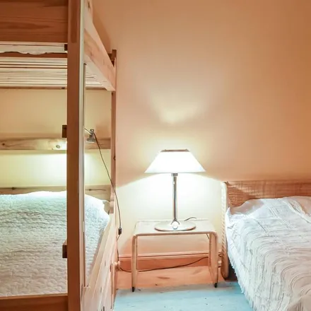 Rent this 2 bed house on Kvicksund in 56, 635 31 Kvicksund