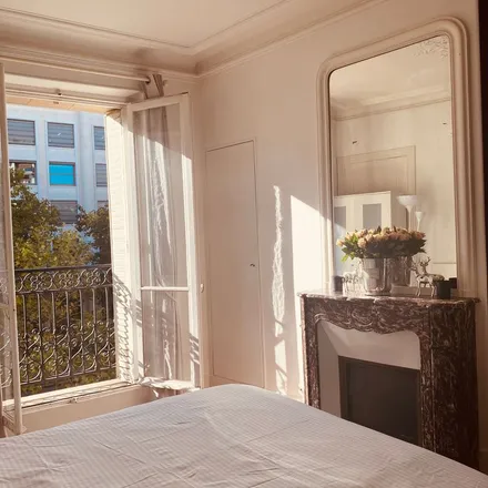 Rent this 2 bed apartment on 51 Avenue de Ségur in 75007 Paris, France