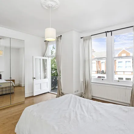 Rent this 4 bed apartment on Gowan Avenue in London, SW6 6QR