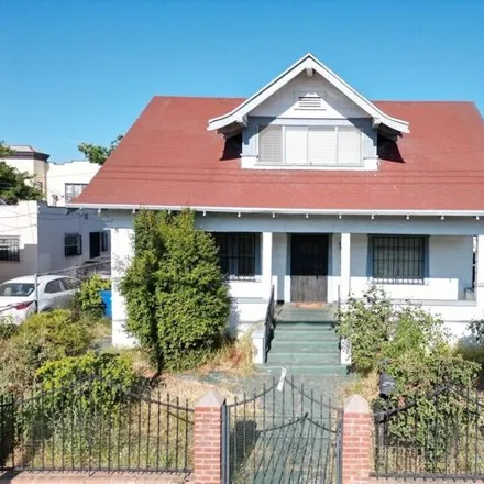 Image 3 - 1750 Orchard Ave, Los Angeles, California, 90006 - House for sale