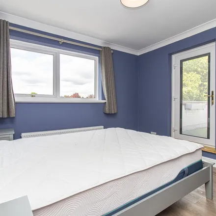 Rent this 1 bed apartment on The Crescent in Western Avenue, Cardiff
