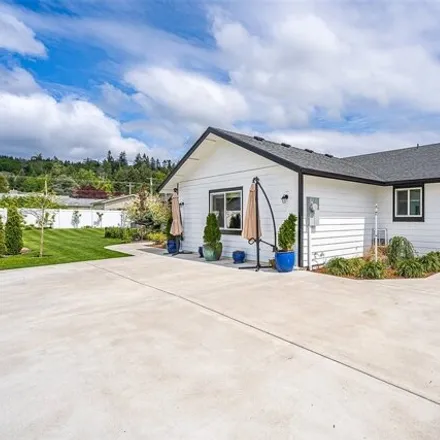 Buy this 5 bed house on 41 Newaukum Golf Drive in Lewis County, WA 98532