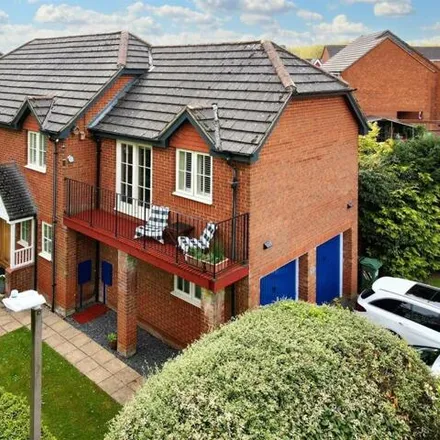 Buy this 5 bed house on St Bride's Close in Milton Keynes, MK6 3EY