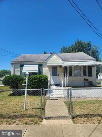 Buy this 2 bed house on 1002 Haskell Ave in Paulsboro, New Jersey