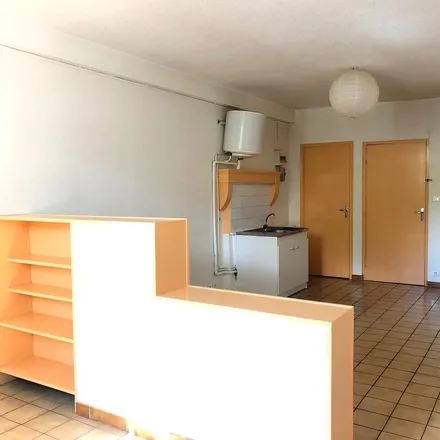 Rent this 1 bed apartment on Era Pierre Perchey Immobilier in Rue Roger Salengro, 42300 Roanne