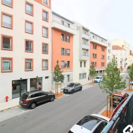 Image 4 - 57 Rue Charles de Gaulle, 42300 Roanne, France - Apartment for rent
