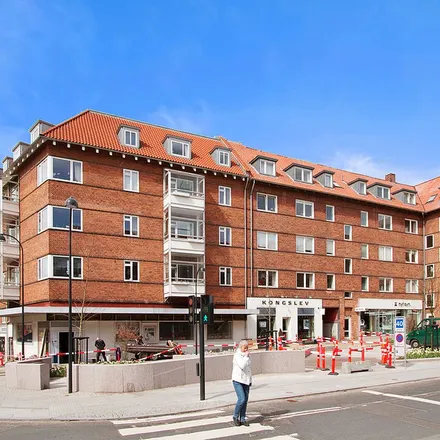 Rent this 3 bed apartment on Søgårdsvej 2A in 2820 Gentofte, Denmark