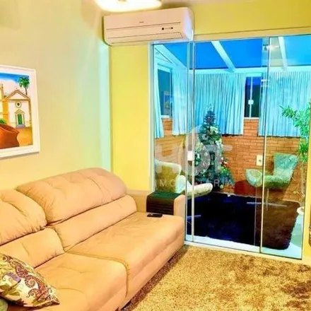 Buy this 4 bed house on Rua Saul Silveira Penha in Carianos, Florianópolis - SC