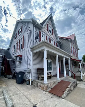 Image 3 - 1227 Moore Street, Taylor Highlands, Huntingdon, PA 16652, USA - Duplex for sale