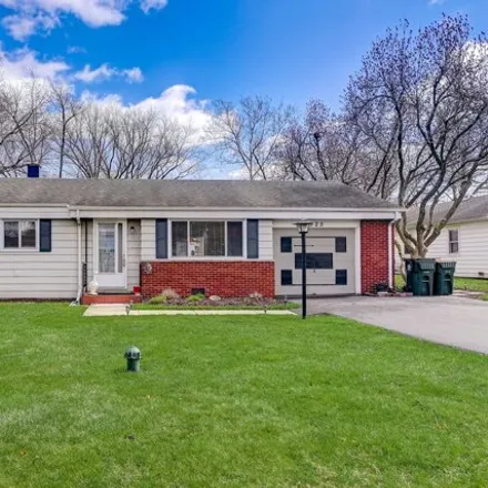 Buy this 3 bed house on 5541 Virginia Avenue in Clarendon Hills, DuPage County