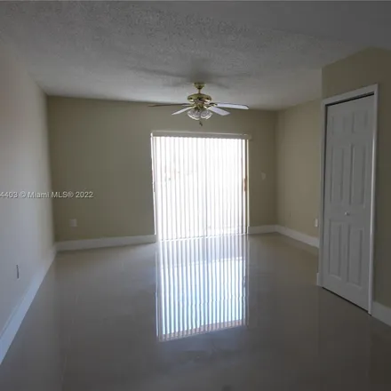 Image 6 - 2620 West 76th Street, Hialeah, FL 33016, USA - Condo for rent