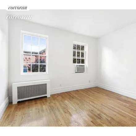 Image 7 - 9 Clinton Street, New York, NY 10002, USA - Townhouse for sale