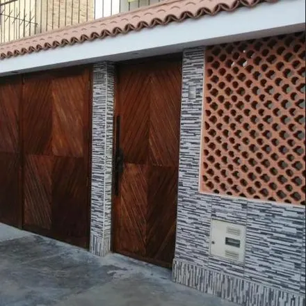 Buy this 5 bed house on Jirón Cap. Enrique Oppenheimer in San Juan de Miraflores, Lima Metropolitan Area 15801